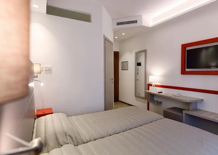 ホテル La Serena 3*